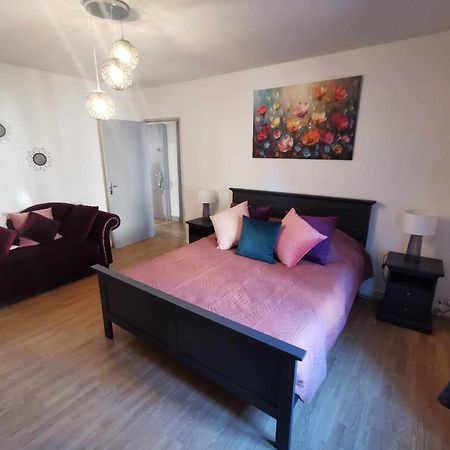Bel Appartement De 1 A 7 Personnes Ambert Buitenkant foto