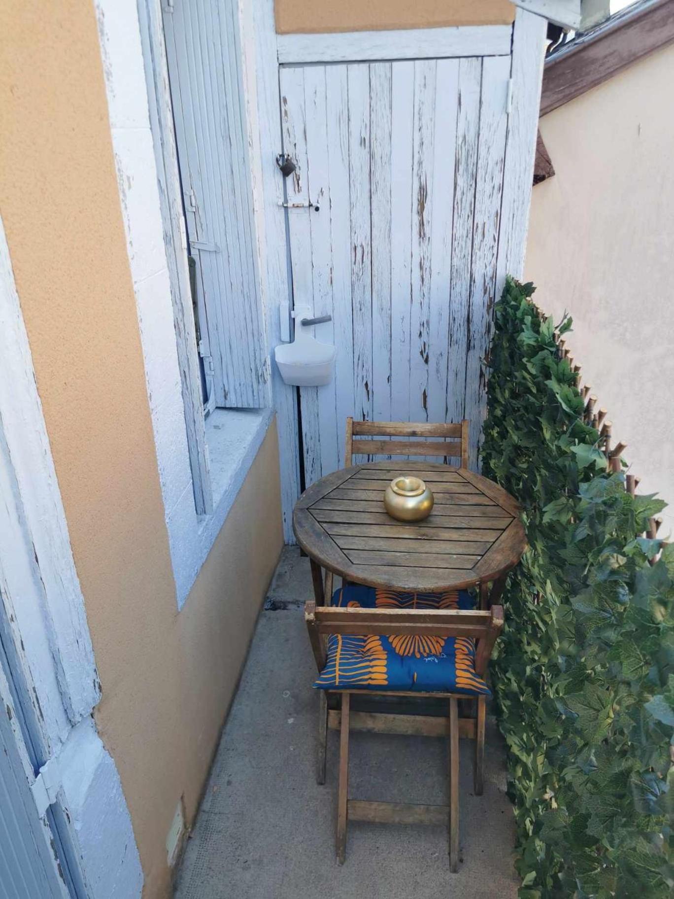 Bel Appartement De 1 A 7 Personnes Ambert Buitenkant foto